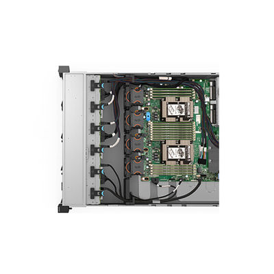 Le serveur rack Lenovo Thinksystem SR588 est équipé d'un processeur et d'un processeur Xeon Bronze 4208